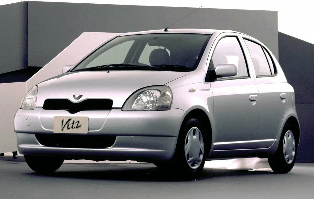 Логотип Vitz