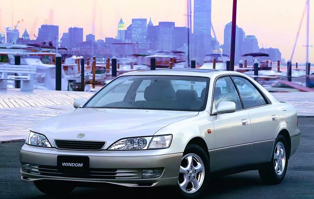 Логотип Toyota Windom Седан 4 дв. 2 (XV20)