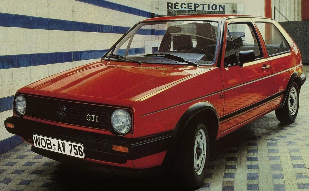 Логотип Volkswagen Golf Хэтчбек 3 дв. 2 поколение