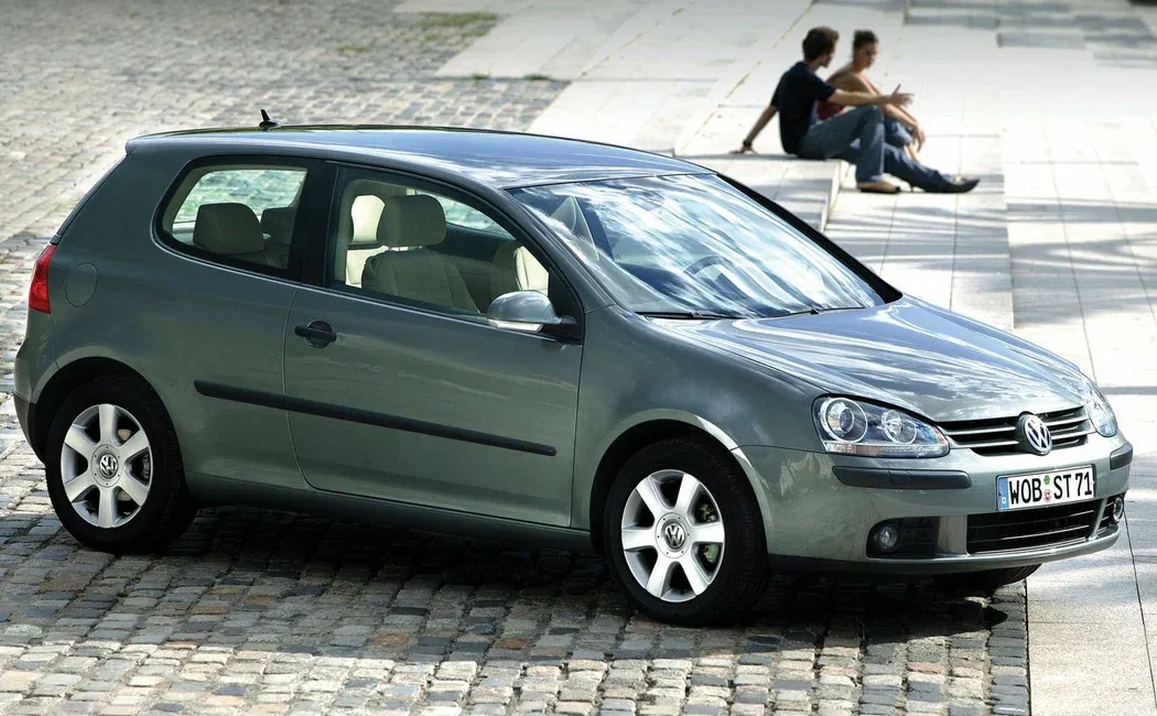 Логотип Volkswagen Jetta/Golf Хэтчбек 3 дв. 5 поколение