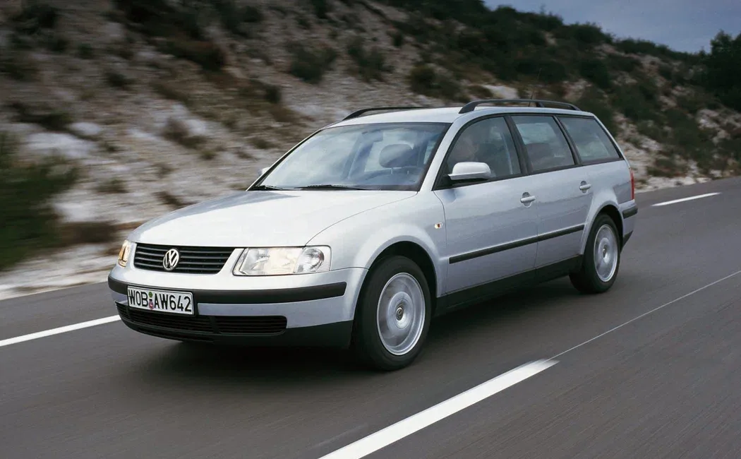 Логотип Volkswagen Passat Универсал 5 дв. 5 (B5)