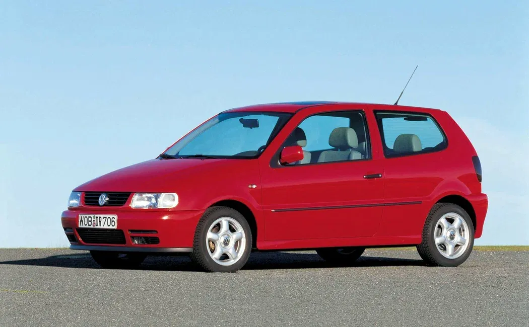 Логотип Volkswagen Polo Хэтчбек 3 дв. 3 поколение